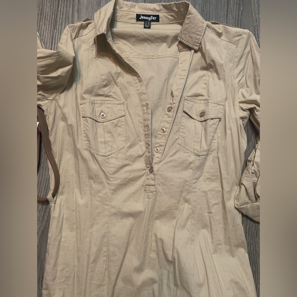 Beige dress with belt - Picture 5 of 5